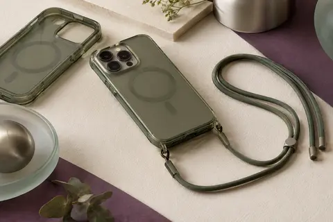 Coque transparente kaki pour iPhone 16 Pro avec cordon réglable et compatibilité MagSafe